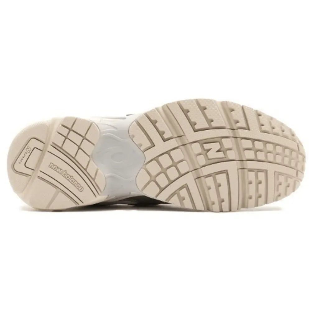 New Balance 725 Metallic Silber Weiß