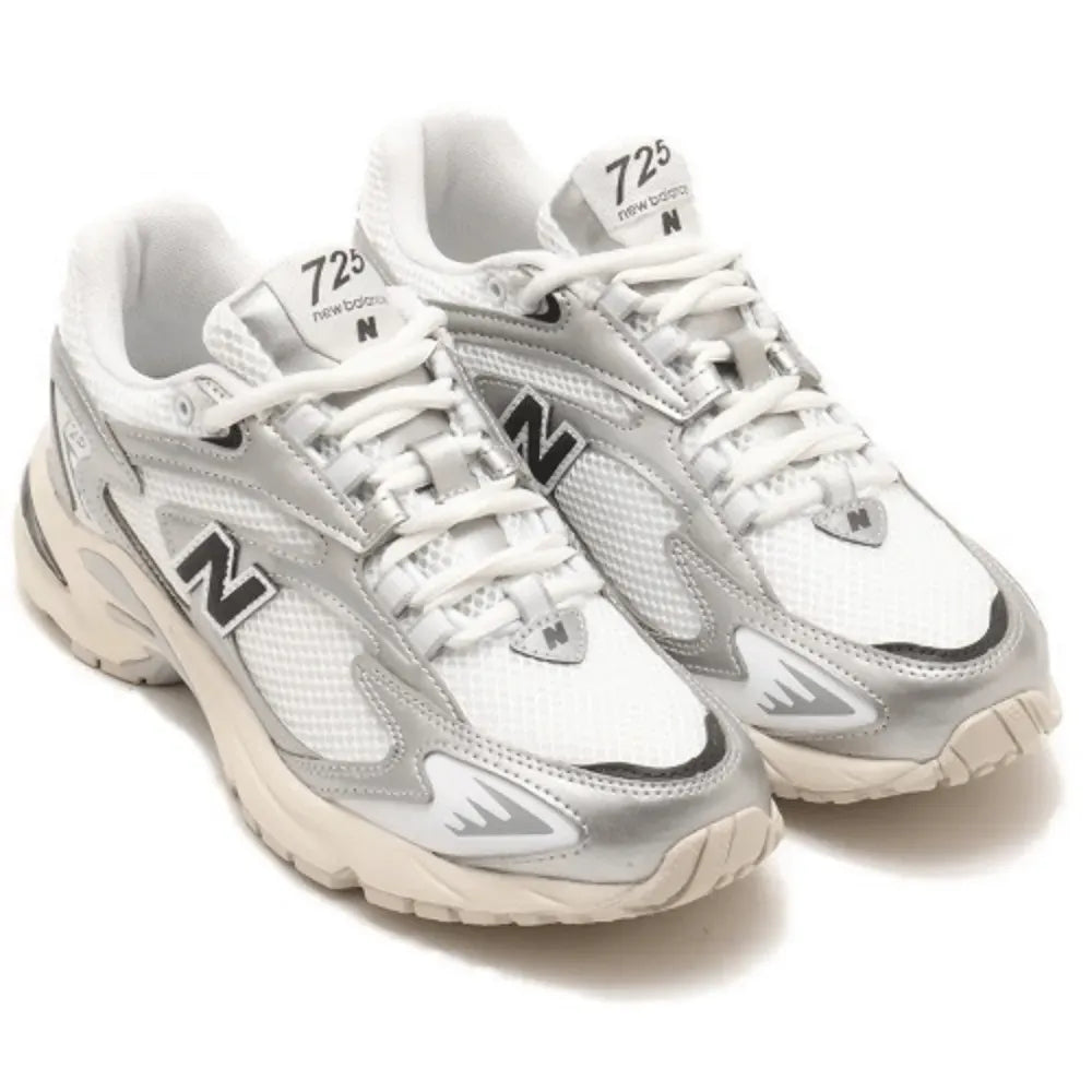 New Balance 725 Metallic Silber Weiß