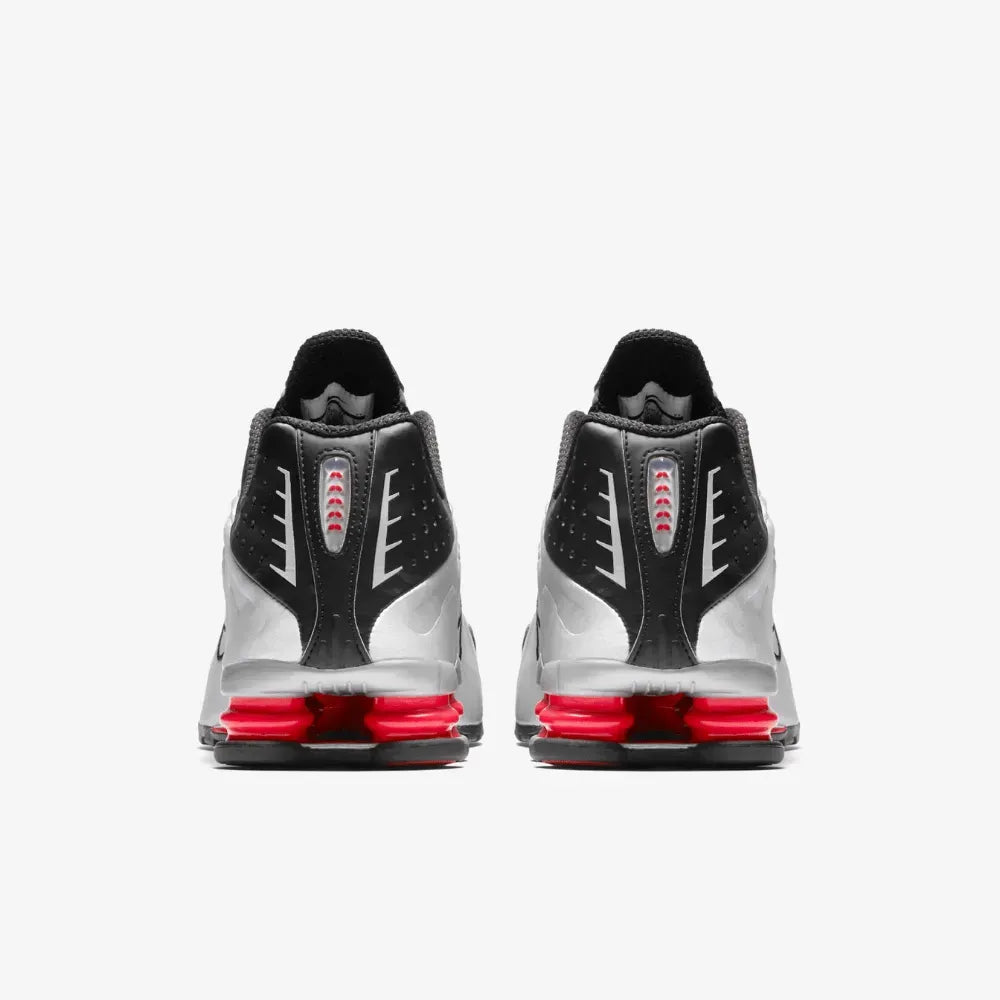 Nike Shox R4 Schwarz Metallic Silber