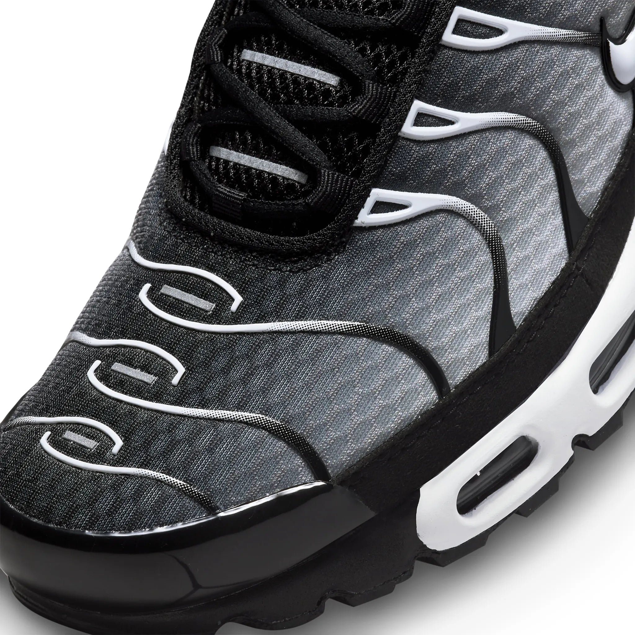 Nike TN Air Max Plus Schwarz Metallic Silber