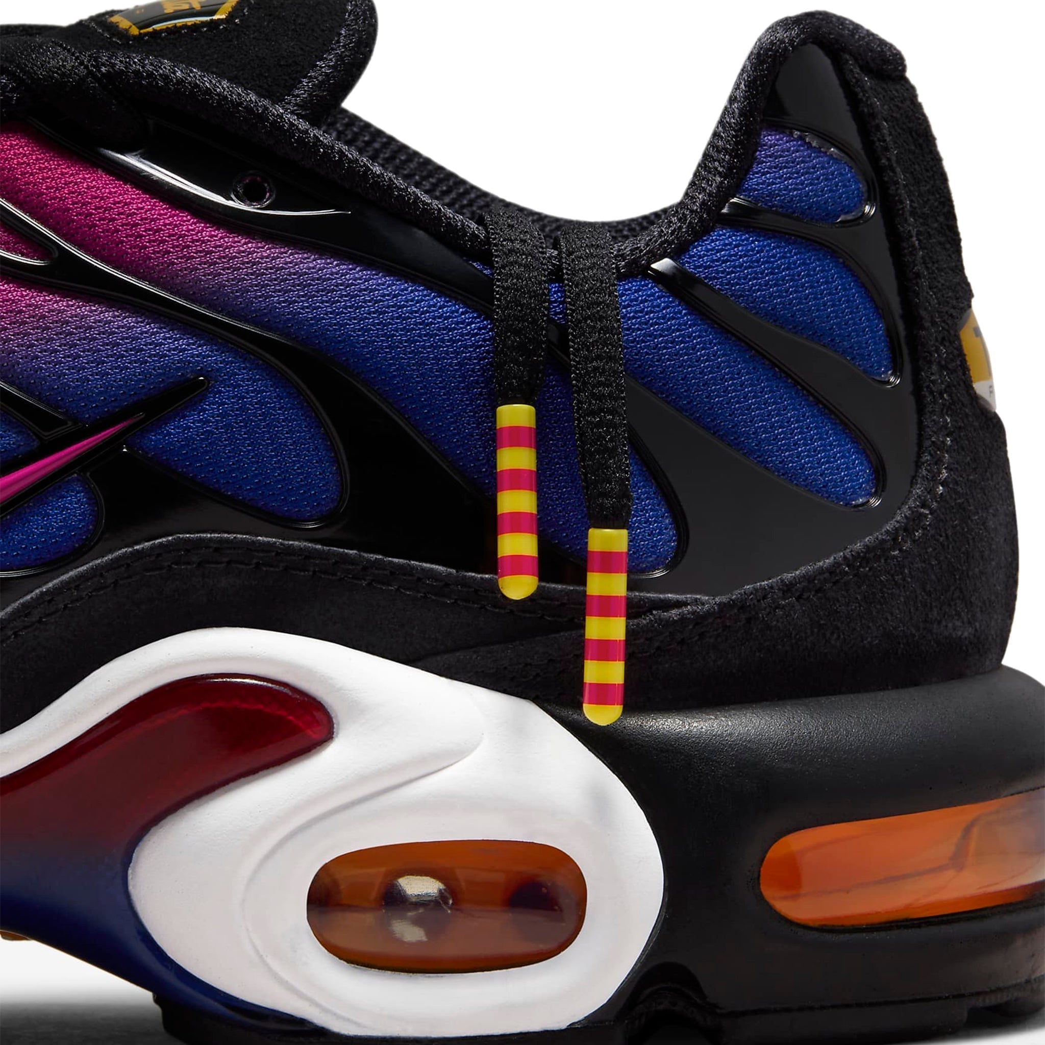 Nike x Patta x FC Barcelona Air Max Plus Culers Del Món