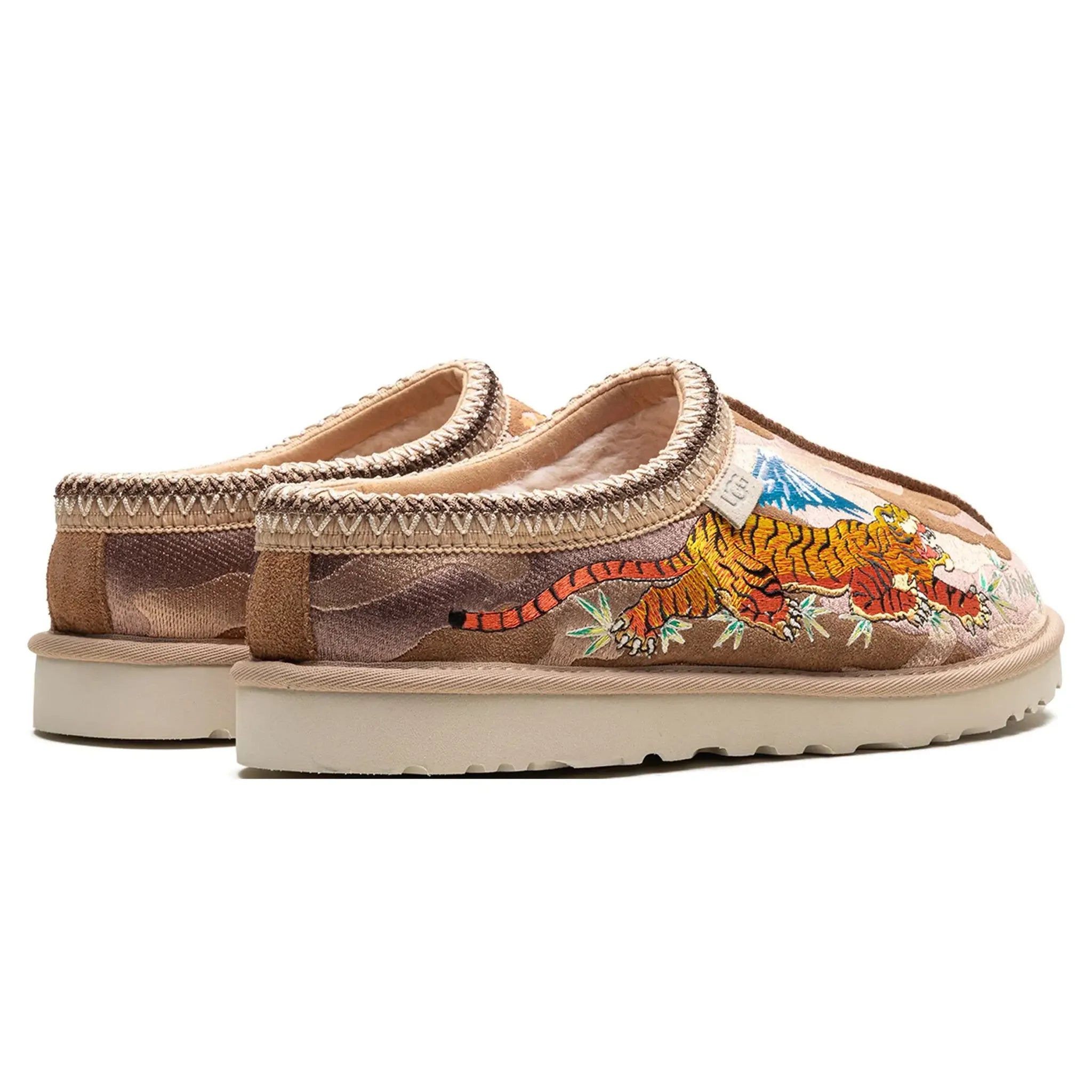 Palace x UGG Tasman Chestnut Camo Hausschuhe