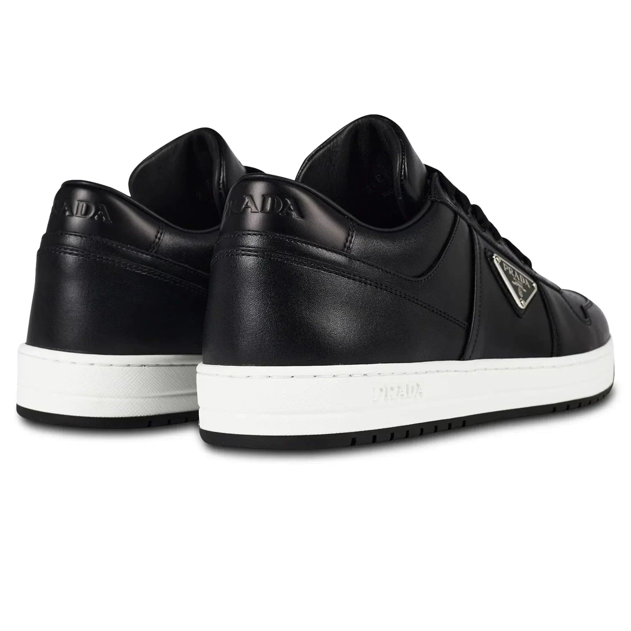 Prada Downtown Low-Top-Sneaker aus Leder in Schwarz