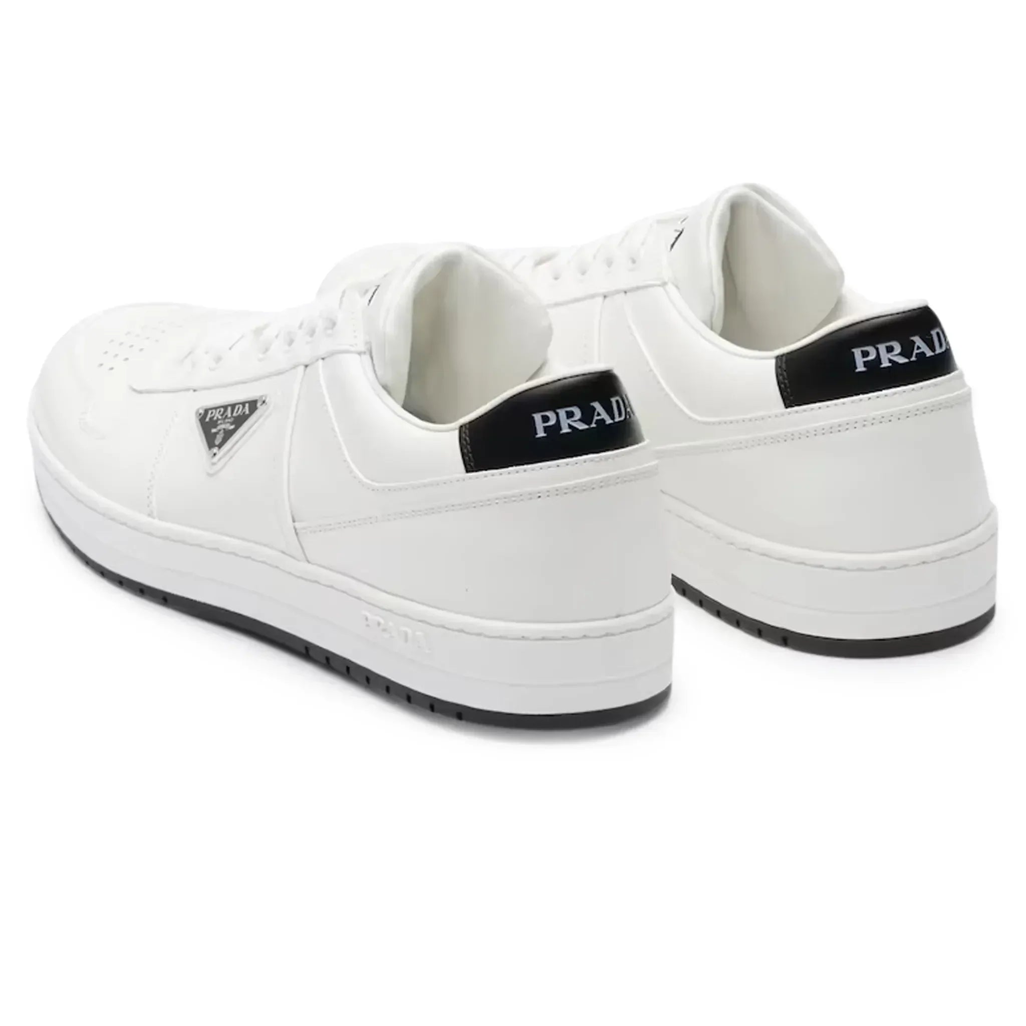 Prada Downtown Triangle-Logo Sneaker in Weiß-Schwarz