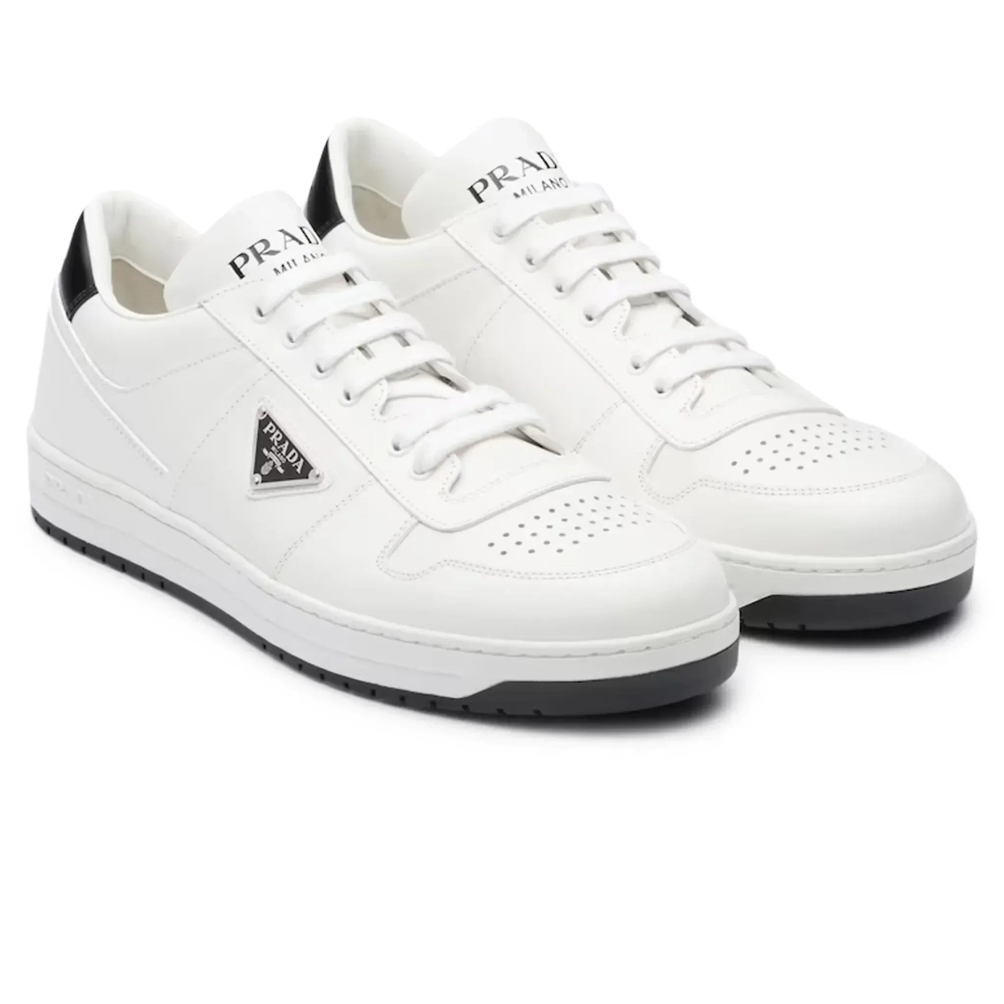 Prada Downtown Triangle-Logo Sneaker in Weiß-Schwarz