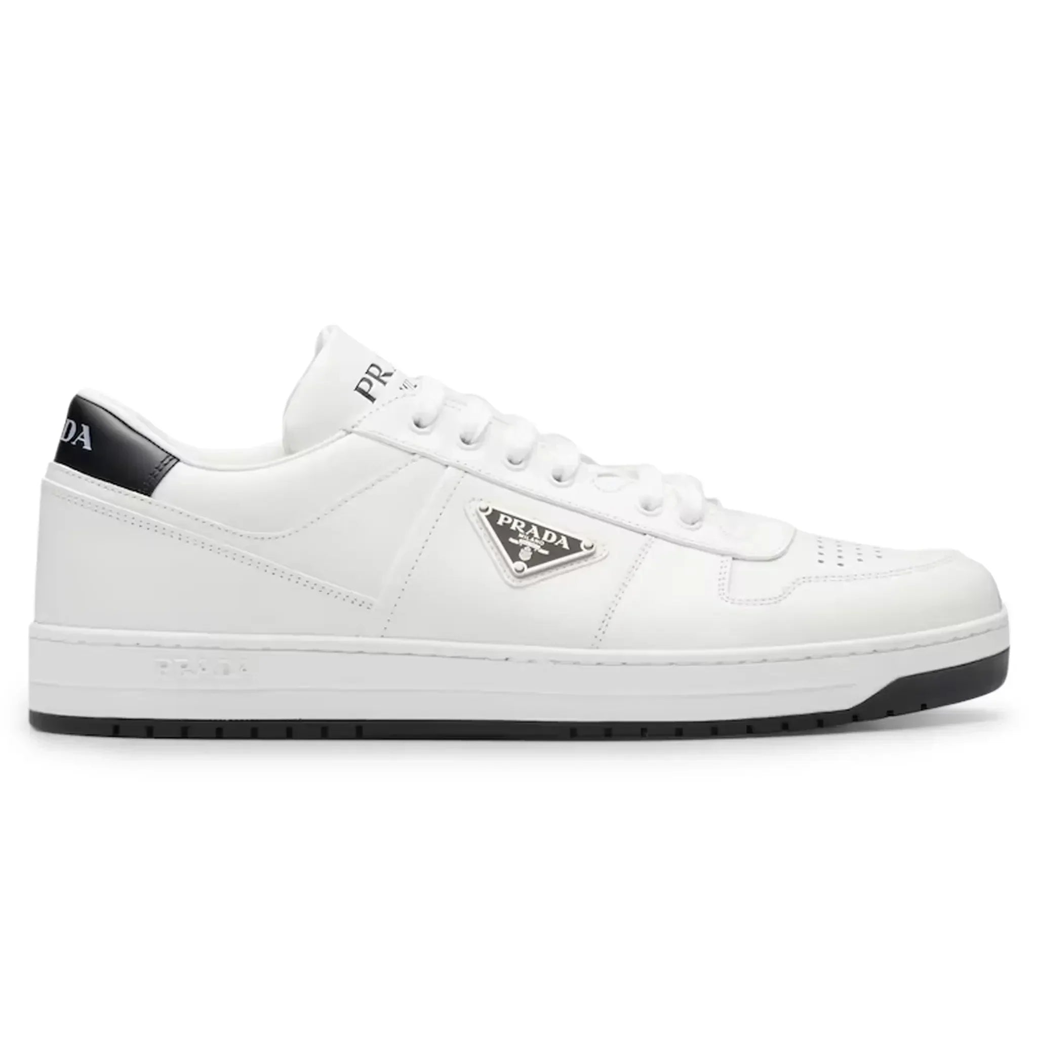 Prada Downtown Triangle-Logo Sneaker in Weiß-Schwarz